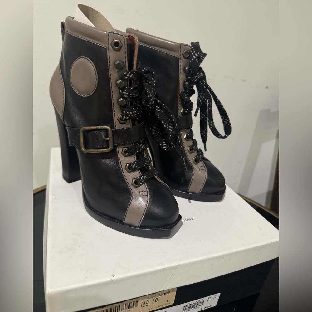 Marc Jacobs lace up ankle boot. 5 inch heel. Black & grey. New never worn